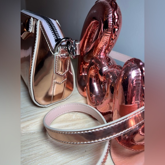Givenchy💎Polyurethane Nano Antigona Crossbody✨Light Patent Leather Rose Gold✨ - Picture 10 of 13